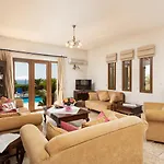 Villa Erato *