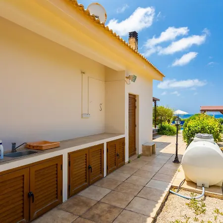 فيلة Erato Nea Dimmata